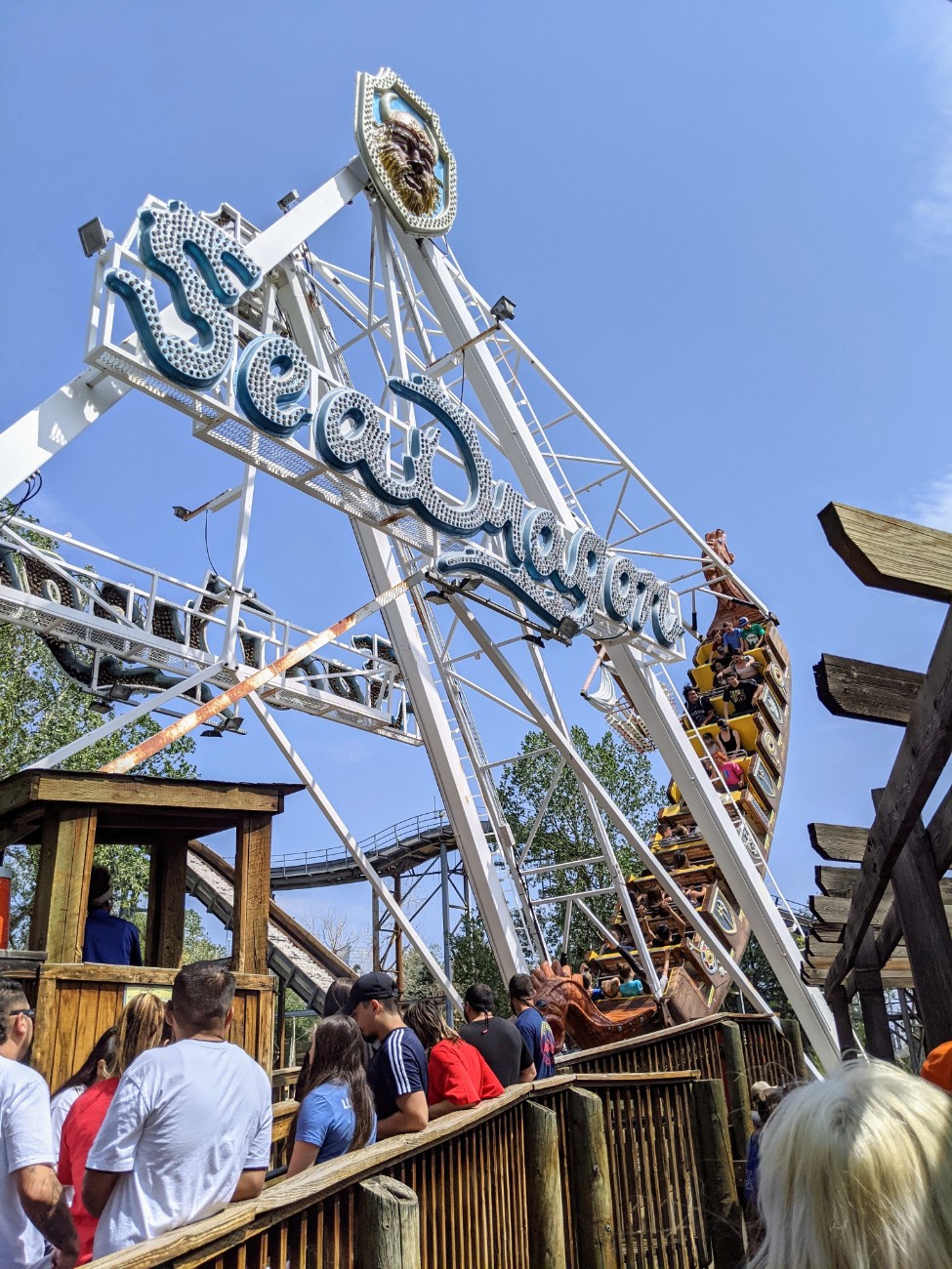 Elitch Gardens Review - Roadtrips & Rollercoasters